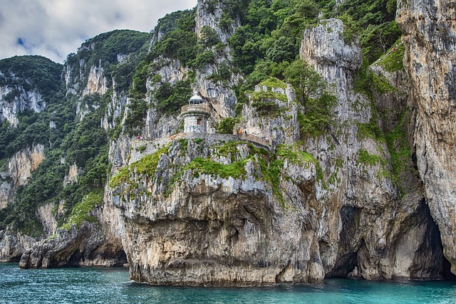 湘西涉外经济职业学校的建校时间