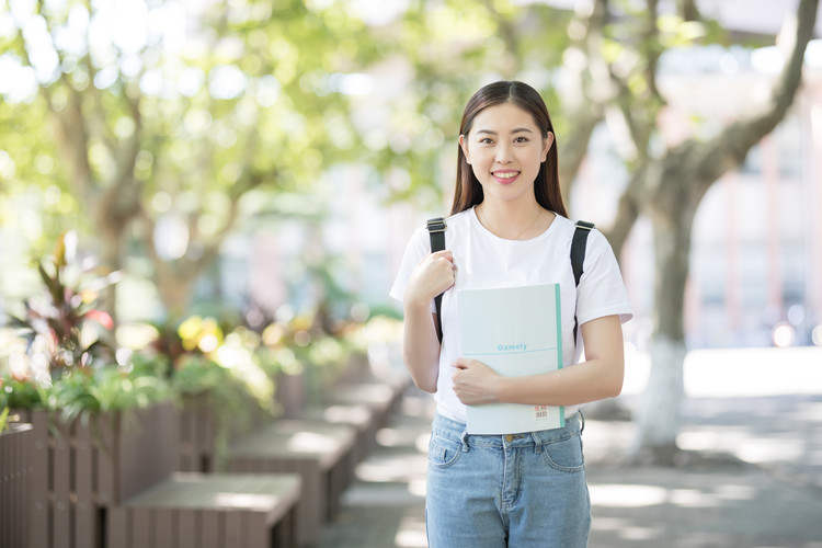 邵阳腾爵职业中专学校的招生代码和办学性质