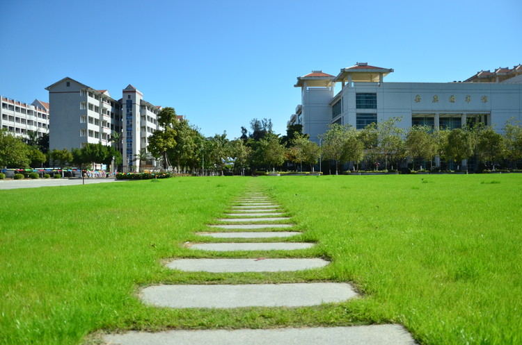 2024年长沙汽车工业学校秋季招生