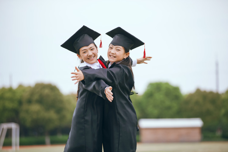 长沙市拔萃中等职业学校开学季如何报到
