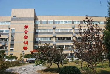 湖北自动化工程学校