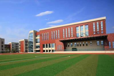 黄冈交通学校