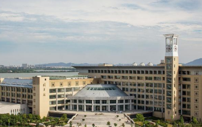 武汉东湖光电学校