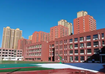 鄂州市商业职业学校