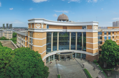 湖南猎鹰技工学校